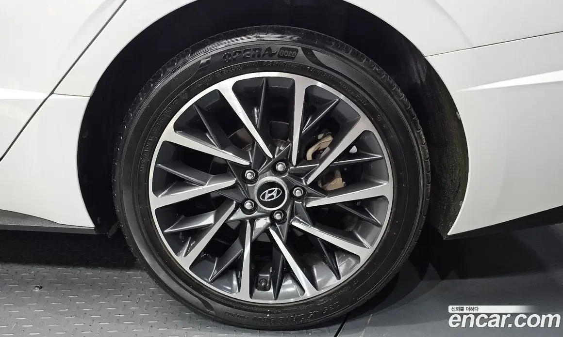 Hyundai Sonata 2019 2.0 автомат (гидро), фото 6 Hyundai Sonata 2019 2.0 автомат (гидро), фото 6