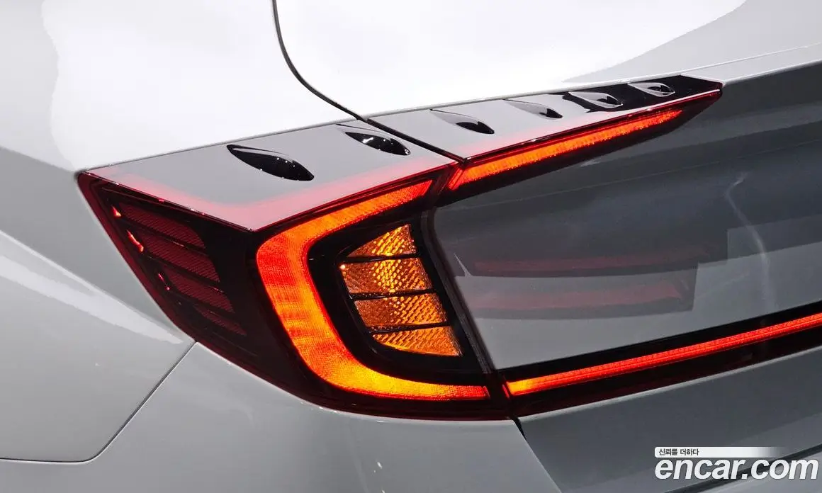 Hyundai Sonata 2019 2.0 автомат (гидро), фото 8 Hyundai Sonata 2019 2.0 автомат (гидро), фото 8