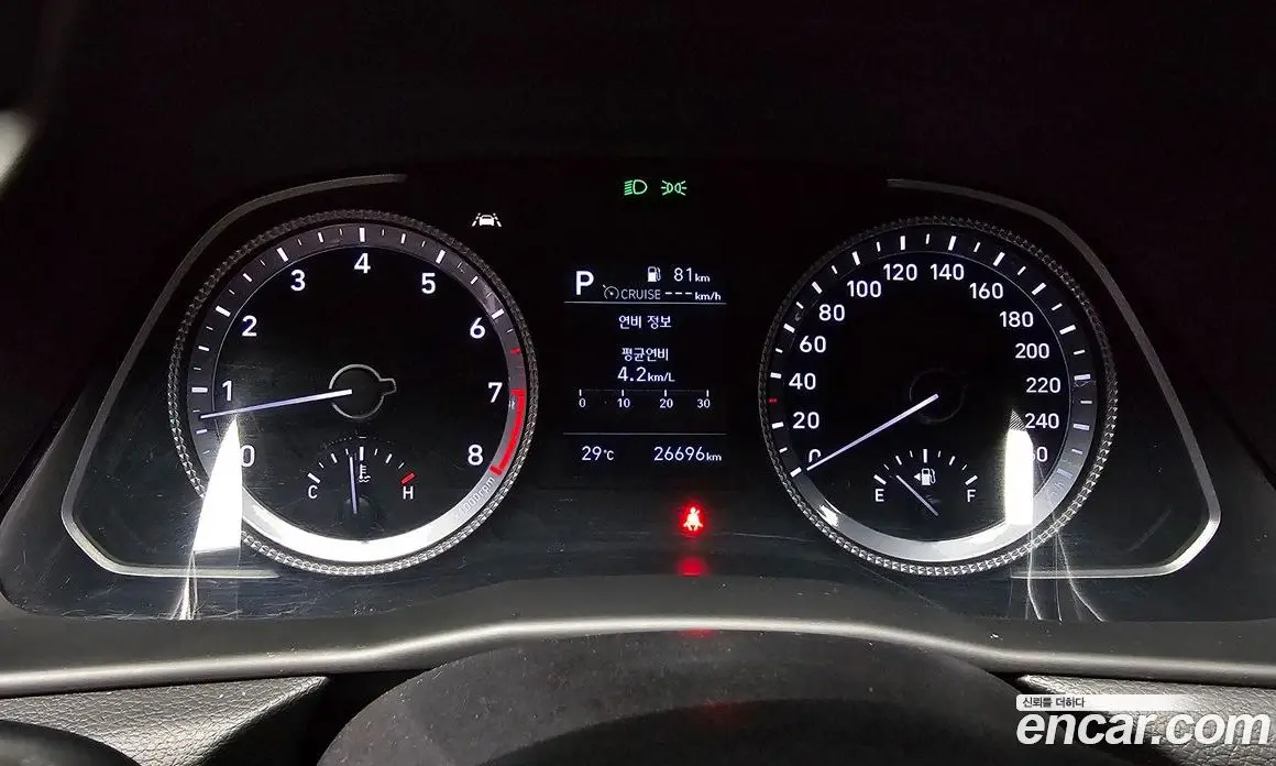 Hyundai Sonata 2019 2.0 автомат (гидро), фото 10 Hyundai Sonata 2019 2.0 автомат (гидро), фото 10