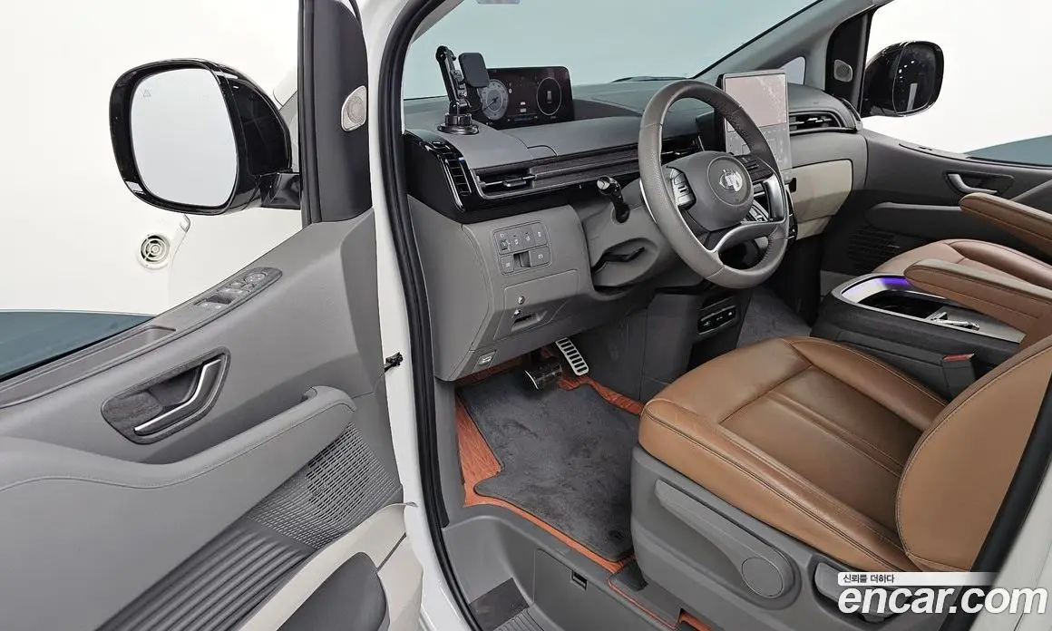 Hyundai Staria 2023 2.2 автомат (гидро), фото 12 Hyundai Staria 2023 2.2 автомат (гидро), фото 12