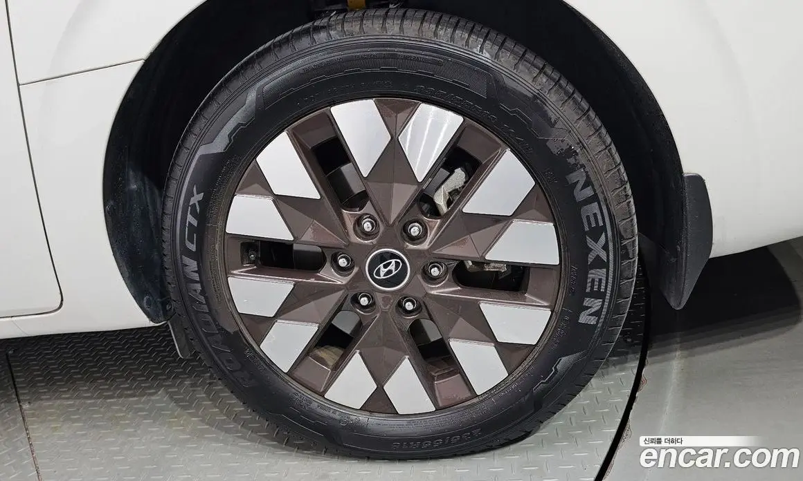 Hyundai Staria 2023 2.2 автомат (гидро), фото 6 Hyundai Staria 2023 2.2 автомат (гидро), фото 6