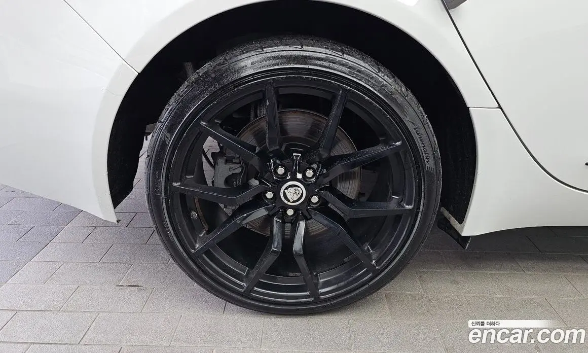 Jaguar XF 2016 2.0 автомат (гидро), фото 5 Jaguar XF 2016 2.0 автомат (гидро), фото 5