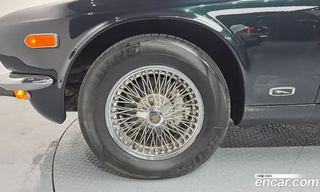 Jaguar XJ-6 2004 4.0 автомат (гидро), миниатюра 5 Jaguar XJ-6 2004 4.0 автомат (гидро), миниатюра 5