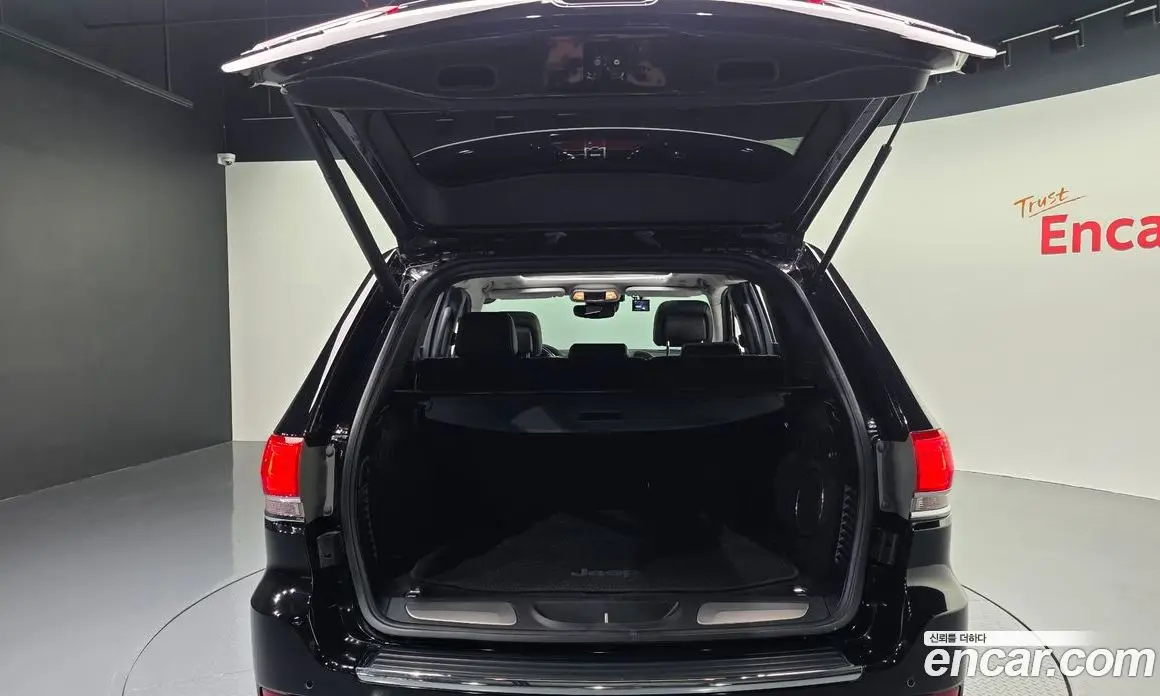 Jeep Cherokee 2019 3.6 автомат (гидро), фото 34 Jeep Cherokee 2019 3.6 автомат (гидро), фото 34