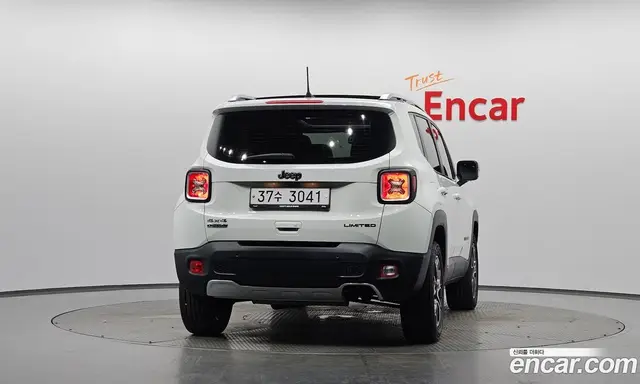 Jeep Renegade 2018 2.0 автомат (гидро), миниатюра 4