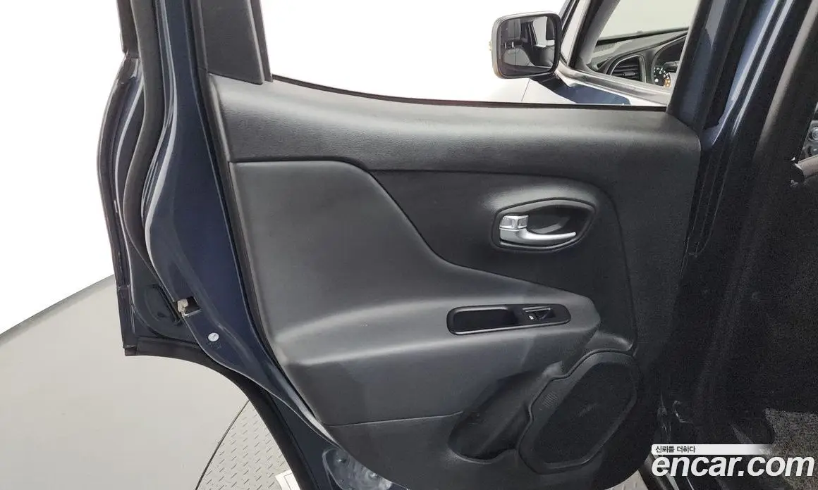 Jeep Renegade 2022 1.3 автомат (гидро), фото 15