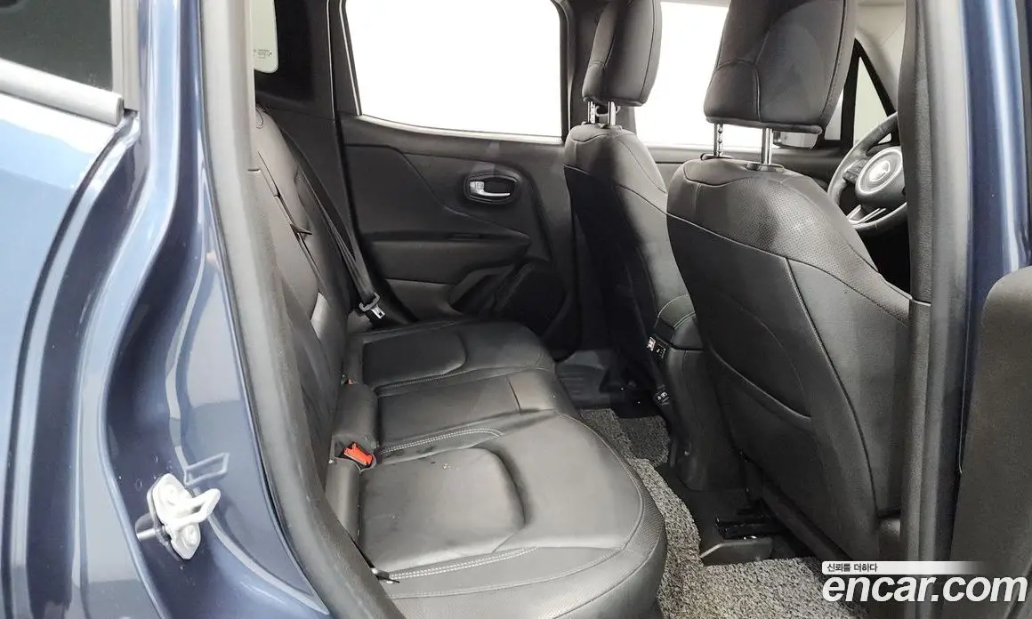 Jeep Renegade 2022 1.3 автомат (гидро), фото 17