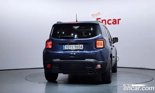 Jeep Renegade 2022 1.3 автомат (гидро), миниатюра 4