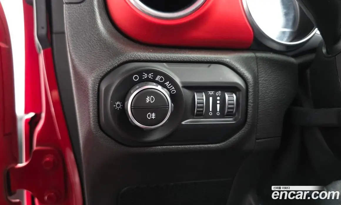 Jeep Wrangler 2019 2.0 автомат (гидро), фото 20 Jeep Wrangler 2019 2.0 автомат (гидро), фото 20