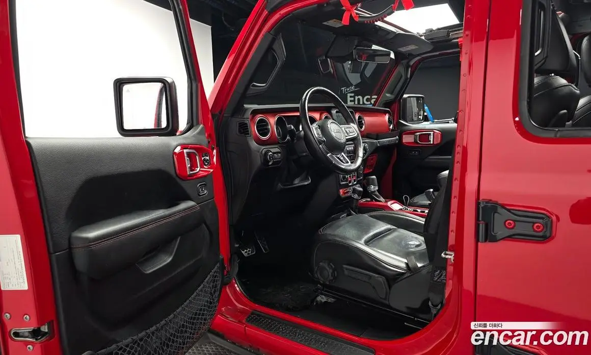 Jeep Wrangler 2019 2.0 автомат (гидро), фото 10 Jeep Wrangler 2019 2.0 автомат (гидро), фото 10
