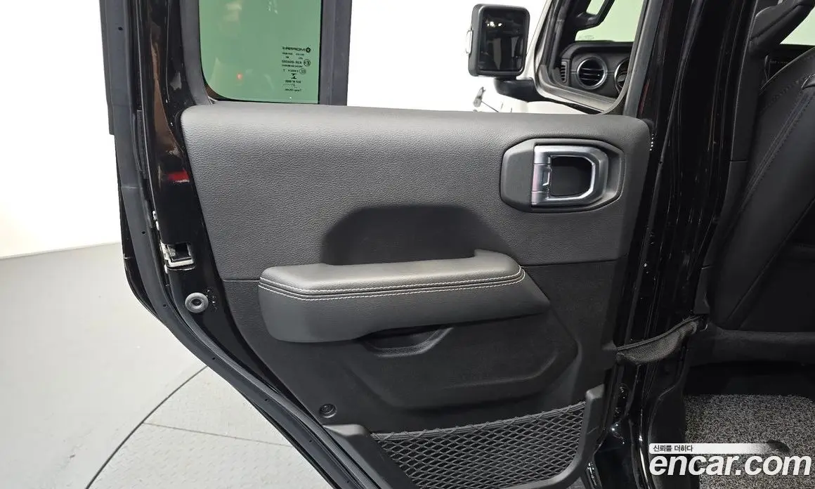 Jeep Wrangler 2022 2.0 автомат (гидро), фото 14