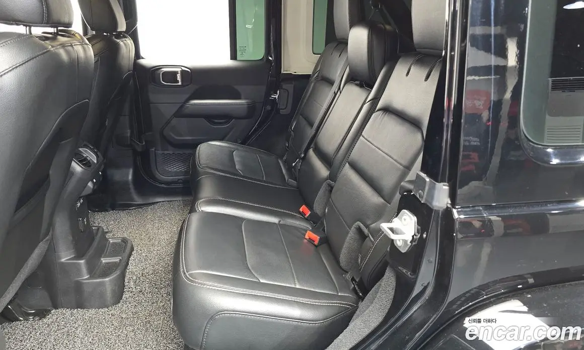 Jeep Wrangler 2022 2.0 автомат (гидро), фото 16