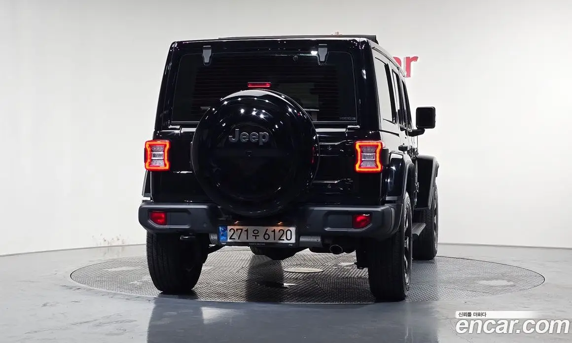 Jeep Wrangler 2022 2.0 автомат (гидро), фото 3