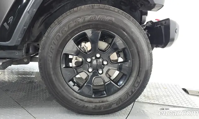 Jeep Wrangler 2022 2.0 автомат (гидро), миниатюра 6