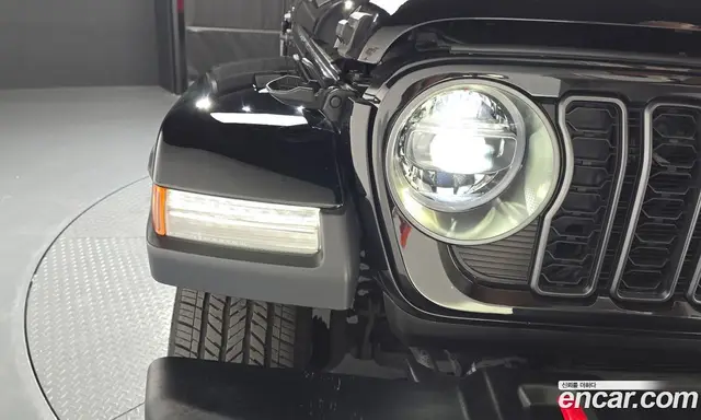 Jeep Wrangler 2022 2.0 автомат (гидро), миниатюра 7