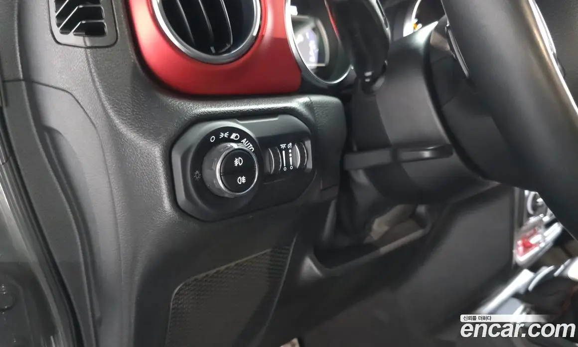 Jeep Wrangler 2023 2.0 автомат (гидро), фото 26 Jeep Wrangler 2023 2.0 автомат (гидро), фото 26