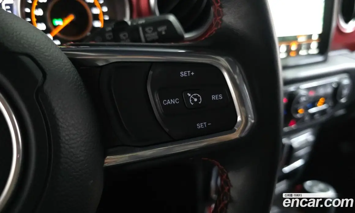 Jeep Wrangler 2023 2.0 автомат (гидро), фото 27 Jeep Wrangler 2023 2.0 автомат (гидро), фото 27