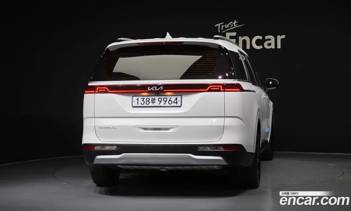 Kia Carnival 2022 2.2 автомат (гидро), фото 4 Kia Carnival 2022 2.2 автомат (гидро), фото 4