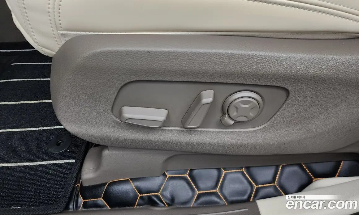 Kia Carnival 2024 3.5 автомат (гидро), фото 32 Kia Carnival 2024 3.5 автомат (гидро), фото 32