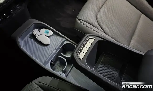 Kia EV3 2025 0.2 автомат (гидро), миниатюра 12