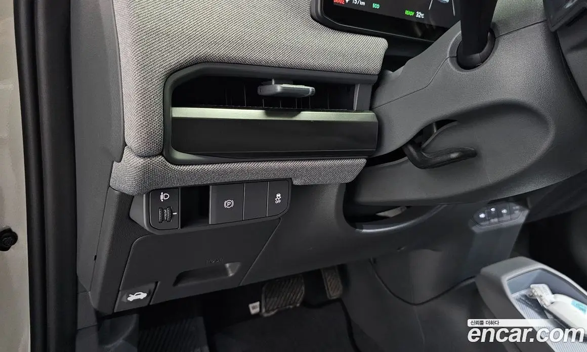 Kia EV3 2025 0.2 автомат (гидро), фото 33 Kia EV3 2025 0.2 автомат (гидро), фото 33