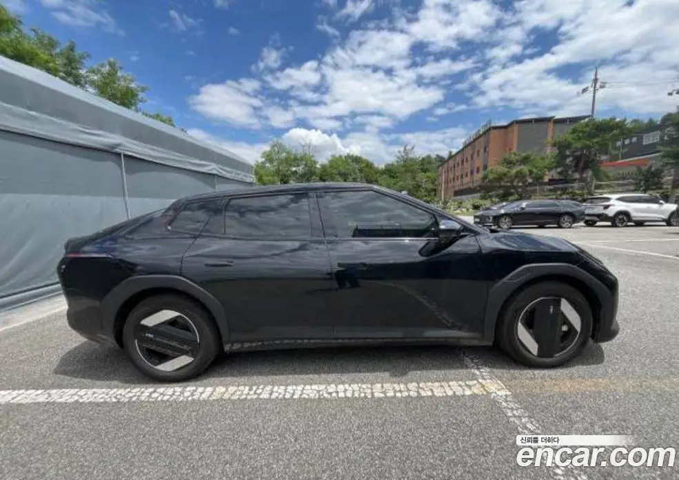 Kia EV4 2026 11.0 автомат (гидро), фото 12 Kia EV4 2026 11.0 автомат (гидро), фото 12