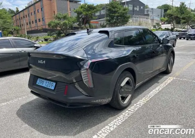 Kia EV4 2026 11.0 автомат (гидро), миниатюра 6 Kia EV4 2026 11.0 автомат (гидро), миниатюра 6