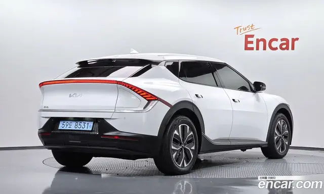 Kia EV6 2024 0.1 автомат (гидро), миниатюра 1 Kia EV6 2024 0.1 автомат (гидро), миниатюра 1