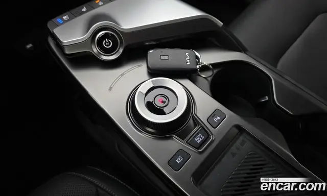 Kia EV6 2024 0.1 автомат (гидро), миниатюра 11 Kia EV6 2024 0.1 автомат (гидро), миниатюра 11