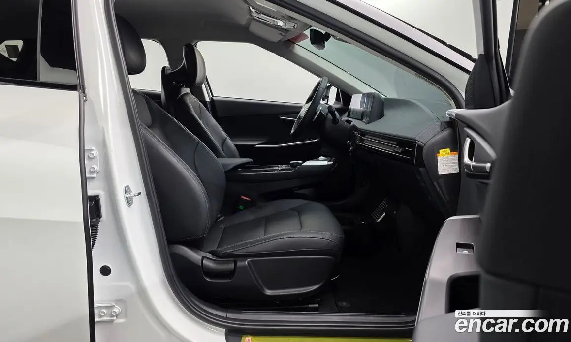 Kia EV6 2024 0.1 автомат (гидро), фото 15 Kia EV6 2024 0.1 автомат (гидро), фото 15