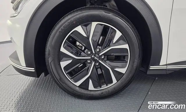 Kia EV6 2024 0.1 автомат (гидро), миниатюра 4 Kia EV6 2024 0.1 автомат (гидро), миниатюра 4