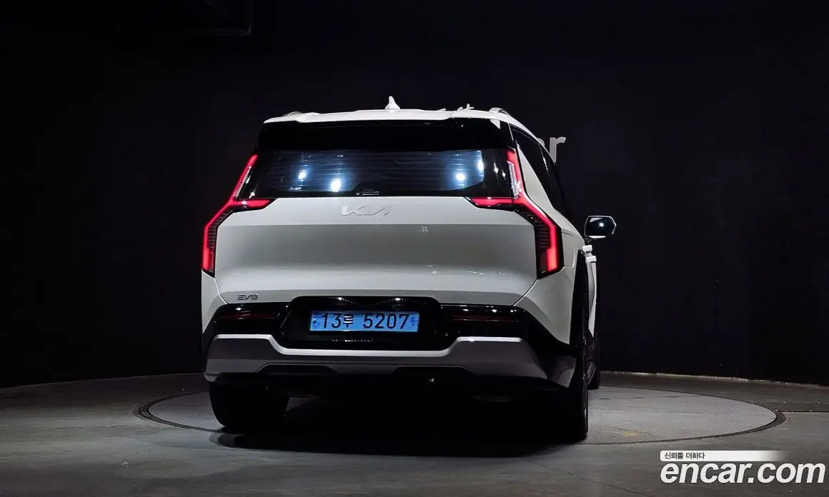 Kia EV9 2023 0.2 автомат (гидро), фото 4