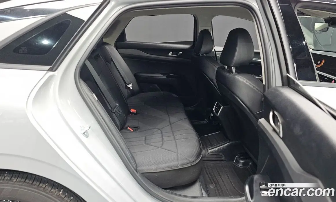 Kia K5 (Optima) 2026 2.0 автомат (гидро), фото 17 Kia K5 (Optima) 2026 2.0 автомат (гидро), фото 17
