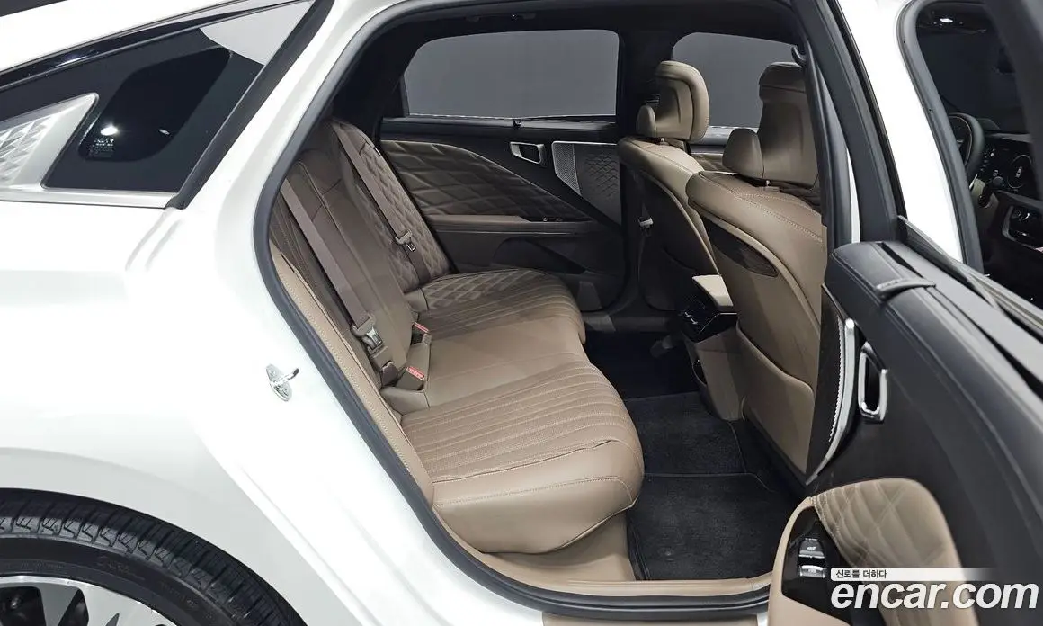 Kia K8 2024 1.6 автомат (гидро), фото 16 Kia K8 2024 1.6 автомат (гидро), фото 16