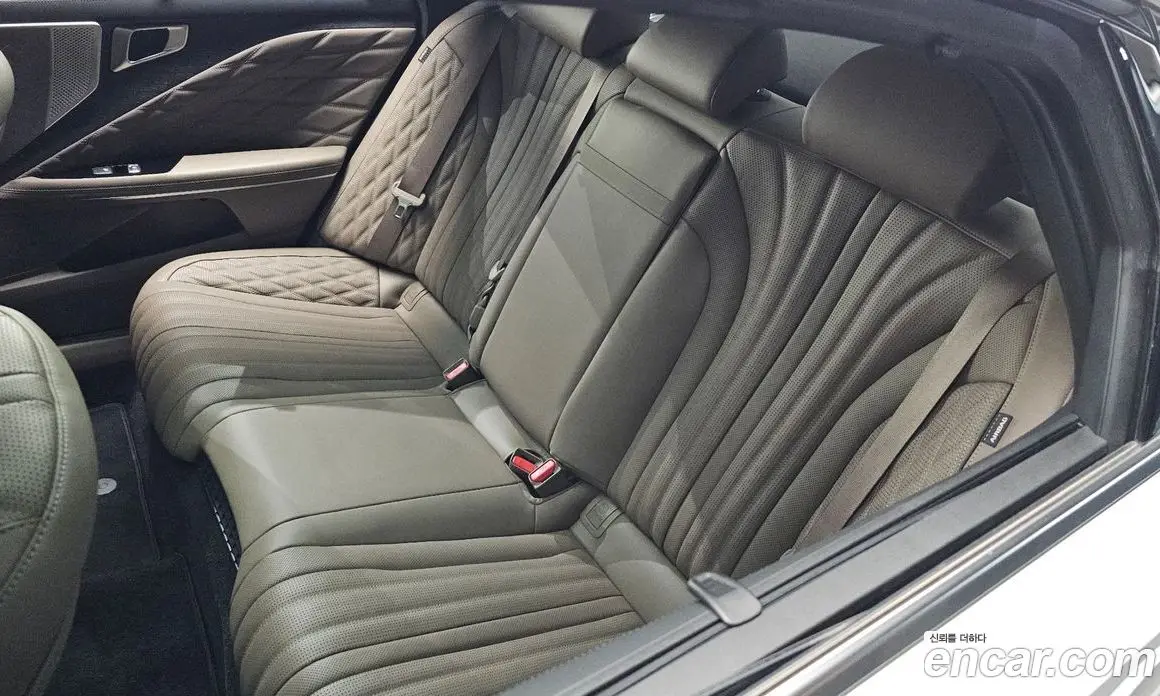 Kia K8 2024 1.6 автомат (гидро), фото 32 Kia K8 2024 1.6 автомат (гидро), фото 32