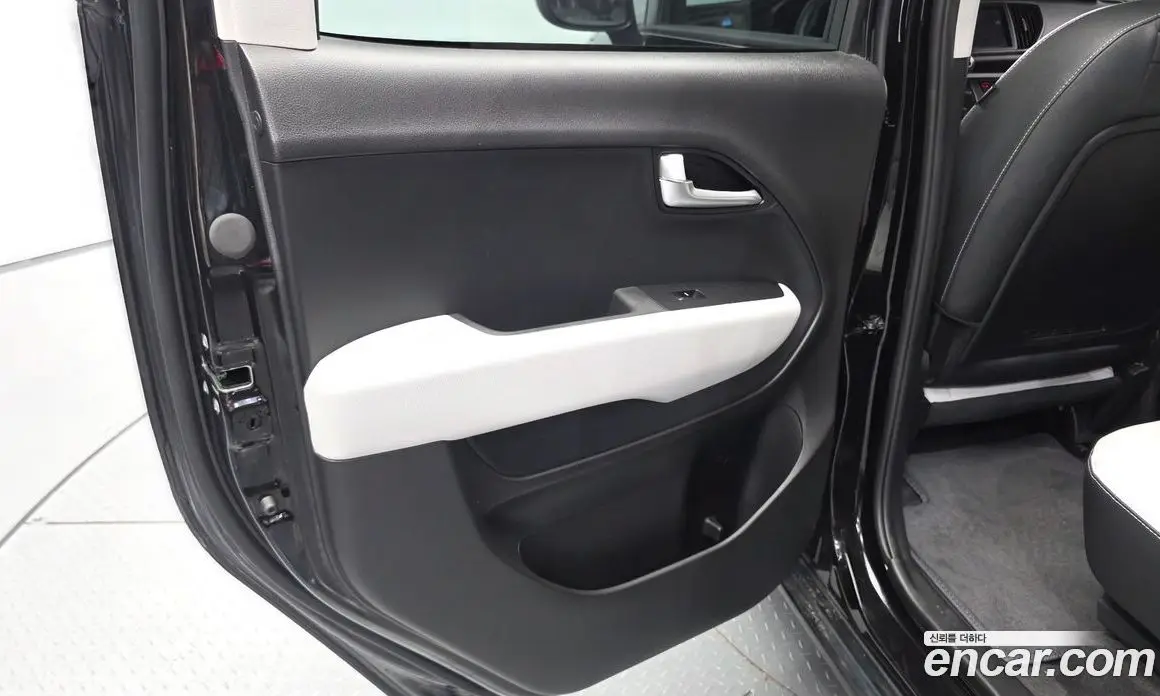 Kia Ray 2024 1.0 автомат (гидро), фото 15 Kia Ray 2024 1.0 автомат (гидро), фото 15