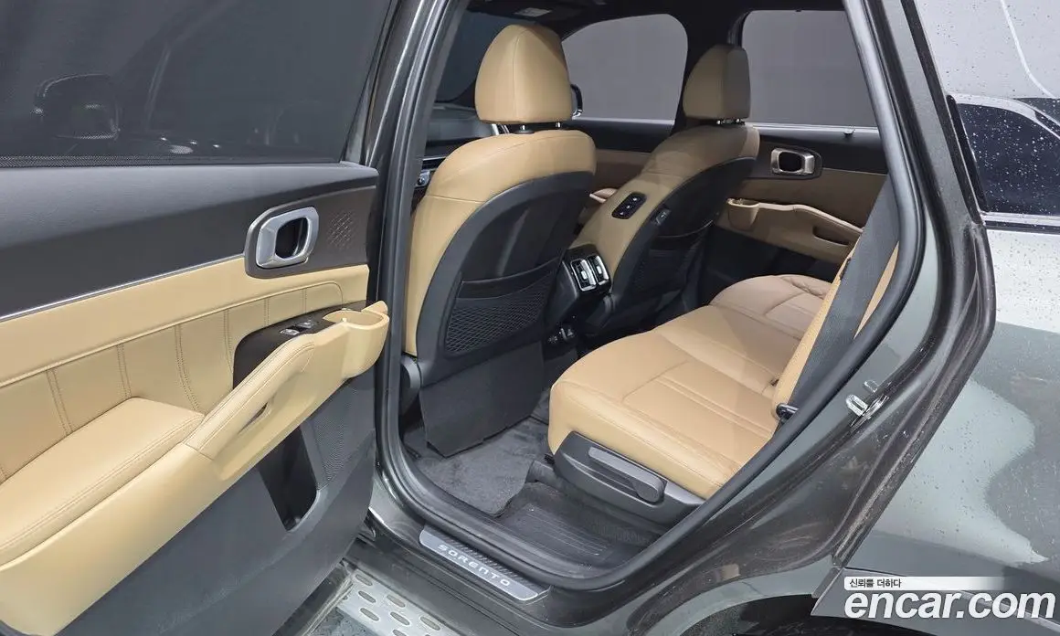 Kia Sorento 2023 1.6 автомат (гидро), фото 18 Kia Sorento 2023 1.6 автомат (гидро), фото 18