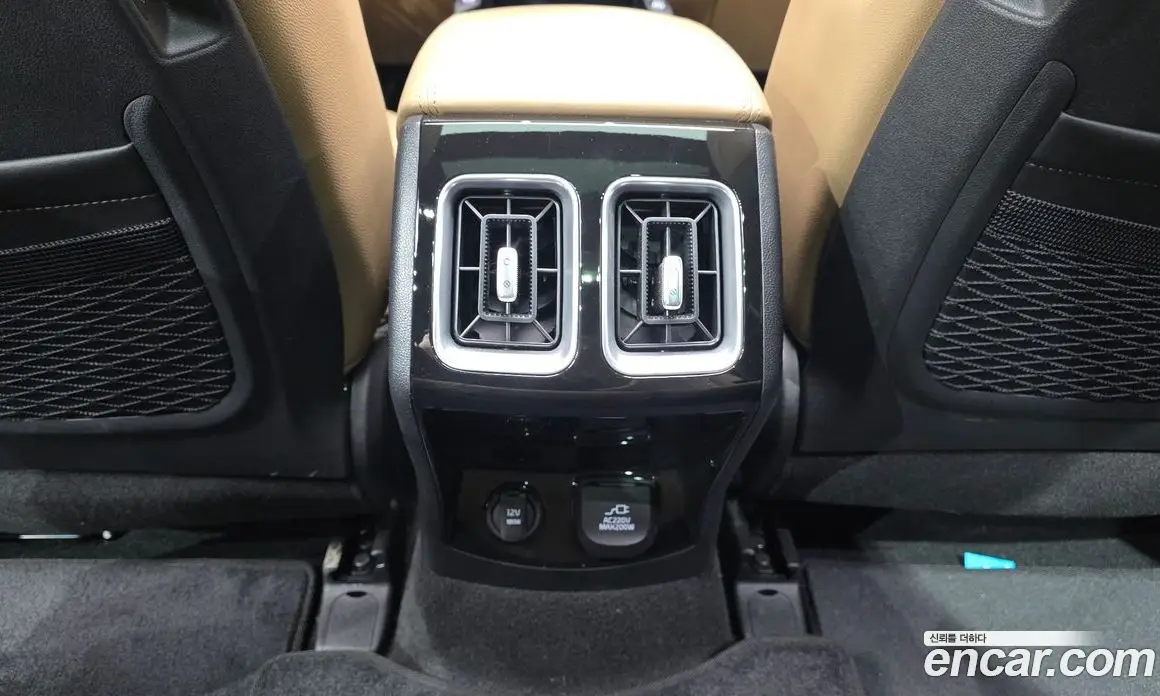 Kia Sorento 2023 1.6 автомат (гидро), фото 35 Kia Sorento 2023 1.6 автомат (гидро), фото 35