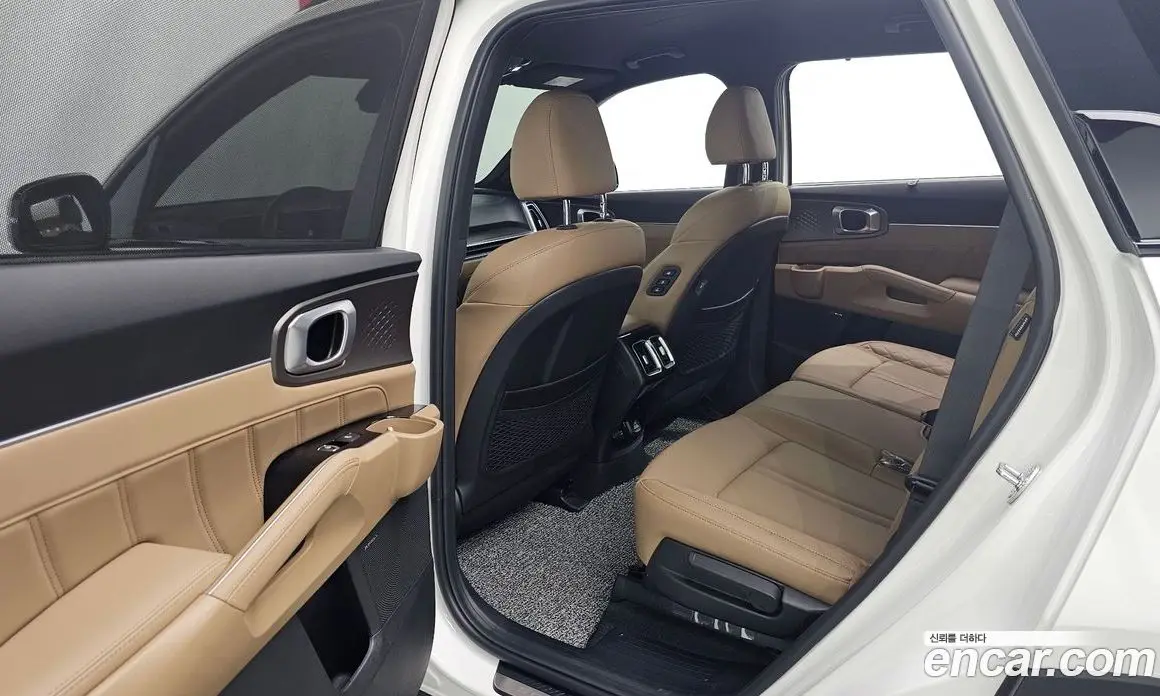 Kia Sorento 2024 1.6 автомат (гидро), фото 17 Kia Sorento 2024 1.6 автомат (гидро), фото 17