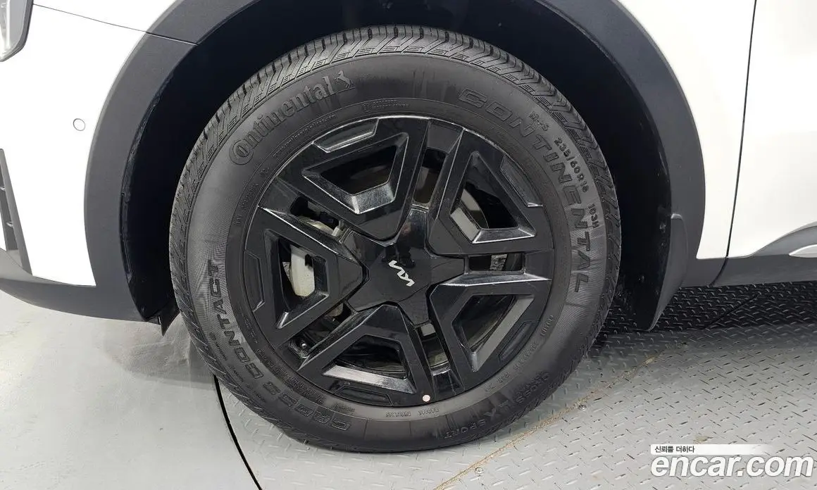 Kia Sorento 2024 1.6 автомат (гидро), фото 5 Kia Sorento 2024 1.6 автомат (гидро), фото 5