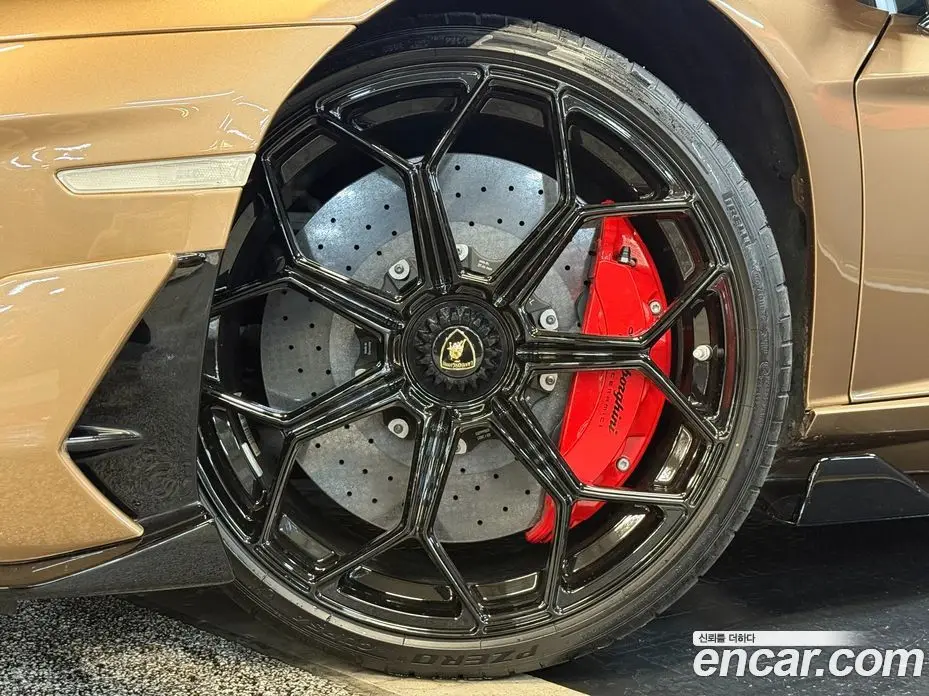 Lamborghini Aventador 2021 6.5 автомат (гидро), фото 5 Lamborghini Aventador 2021 6.5 автомат (гидро), фото 5