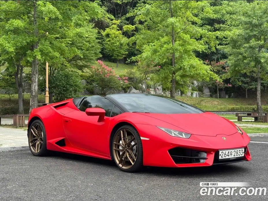 Lamborghini Huracan 2018 5.2 автомат (гидро), фото 1 Lamborghini Huracan 2018 5.2 автомат (гидро), фото 1