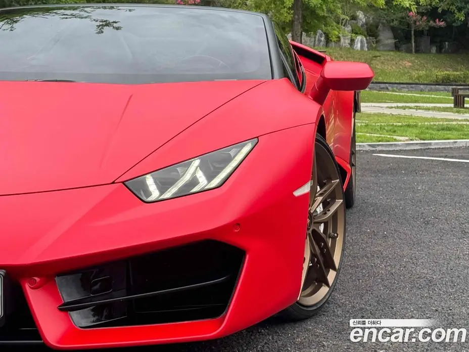 Lamborghini Huracan 2018 5.2 автомат (гидро), фото 2 Lamborghini Huracan 2018 5.2 автомат (гидро), фото 2