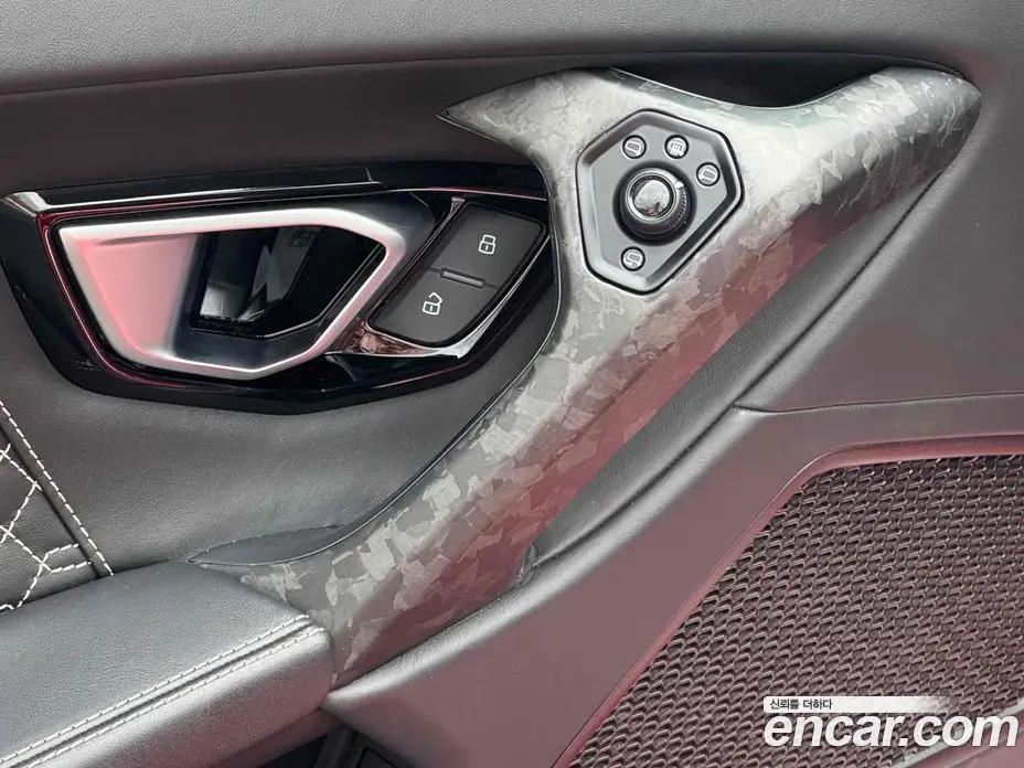 Lamborghini Huracan 2018 5.2 автомат (гидро), фото 15 Lamborghini Huracan 2018 5.2 автомат (гидро), фото 15
