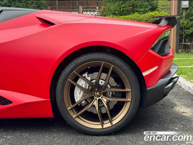 Lamborghini Huracan 2018 5.2 автомат (гидро), миниатюра 5 Lamborghini Huracan 2018 5.2 автомат (гидро), миниатюра 5