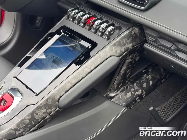 Lamborghini Huracan 2018 5.2 автомат (гидро), миниатюра 8 Lamborghini Huracan 2018 5.2 автомат (гидро), миниатюра 8