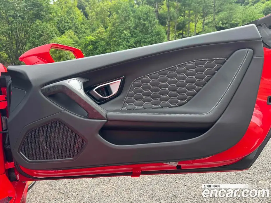Lamborghini Huracan 2018 5.2 автомат (гидро), фото 10 Lamborghini Huracan 2018 5.2 автомат (гидро), фото 10