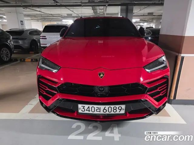 Lamborghini Urus 2020 4.0 автомат (гидро), миниатюра 1 Lamborghini Urus 2020 4.0 автомат (гидро), миниатюра 1