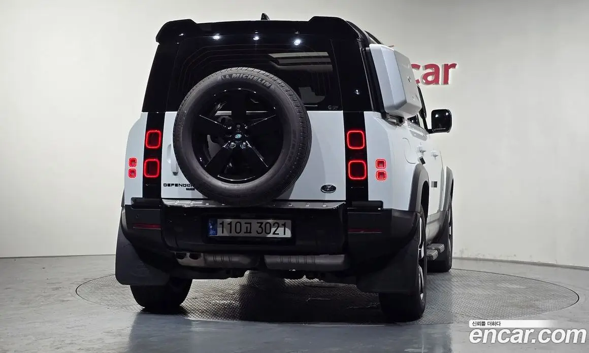 Land Rover Defender 2022 3.0 автомат (гидро), фото 4 Land Rover Defender 2022 3.0 автомат (гидро), фото 4