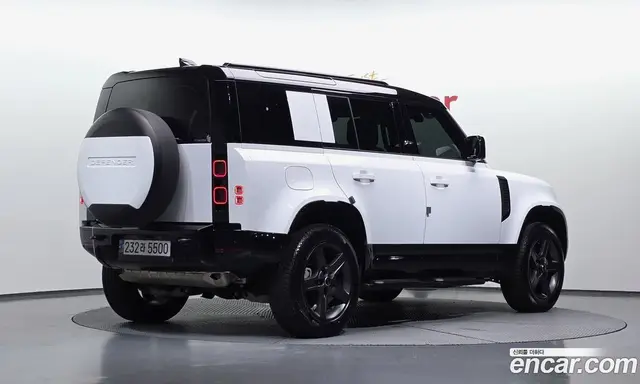 Land Rover Defender 2024 2.0 автомат (гидро), миниатюра 2 Land Rover Defender 2024 2.0 автомат (гидро), миниатюра 2